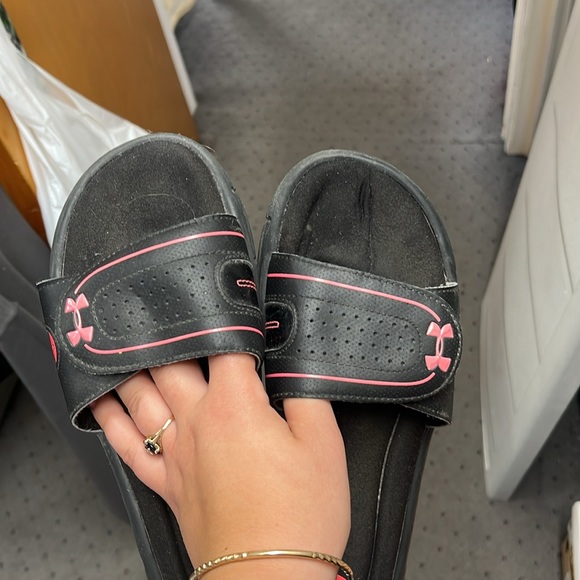 Women under armour slides - Picture 5 of 5